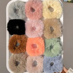 12 Solid fur scrunchies different colours